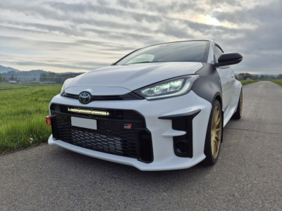 Toyota Yaris GR mit LED Zusatzfernlicht ausgerüstet